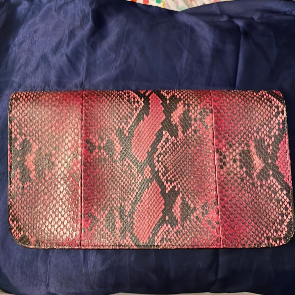 Gucci Python Clutch - Picture 2 of 3